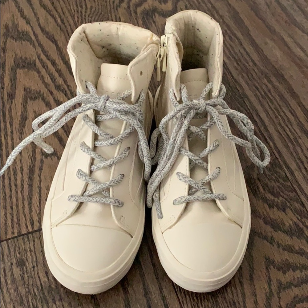 Zara leather high top sneakers. Size 28/29
